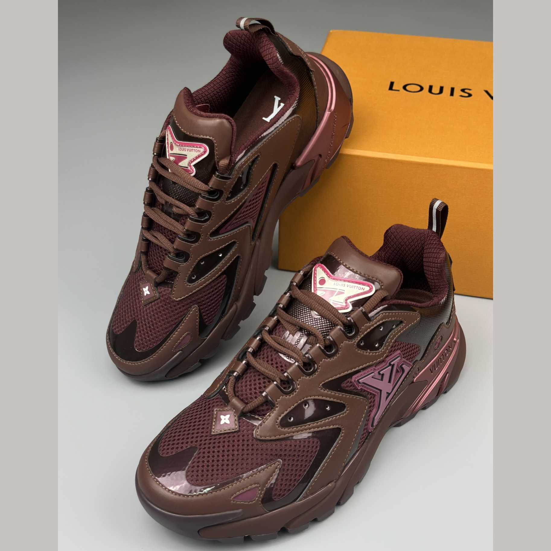 Louis Vuitton LV Runner Tatic Sneake  (Upon UK Size) - FashionPlug