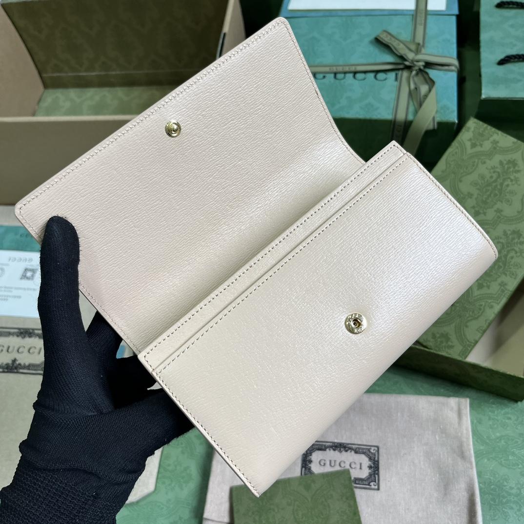 Gucci Continental Wallet With Gucci Script - FashionPlug