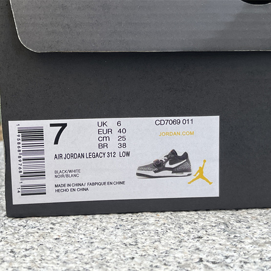 Jordan Legacy 312  Sneaker      CD7069-011 - FashionPlug