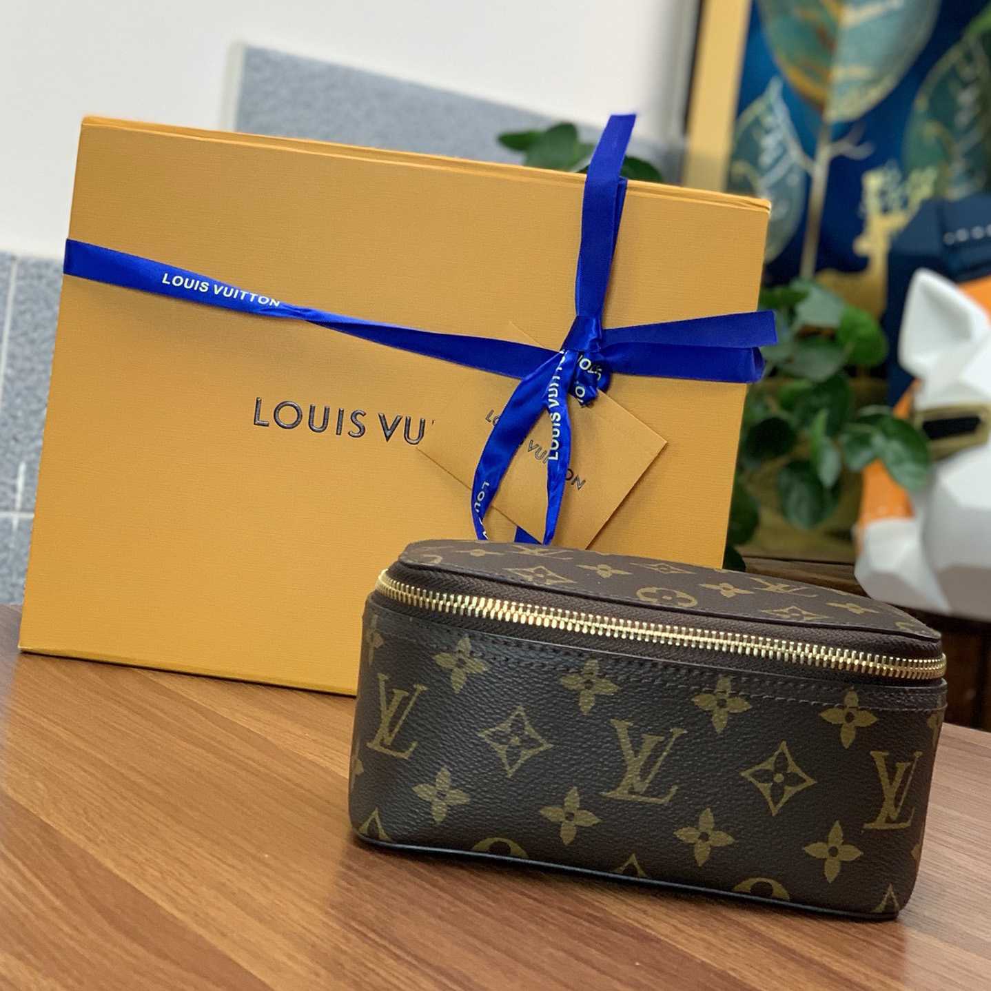Louis Vuitton Packing Cube PM    - FashionPlug