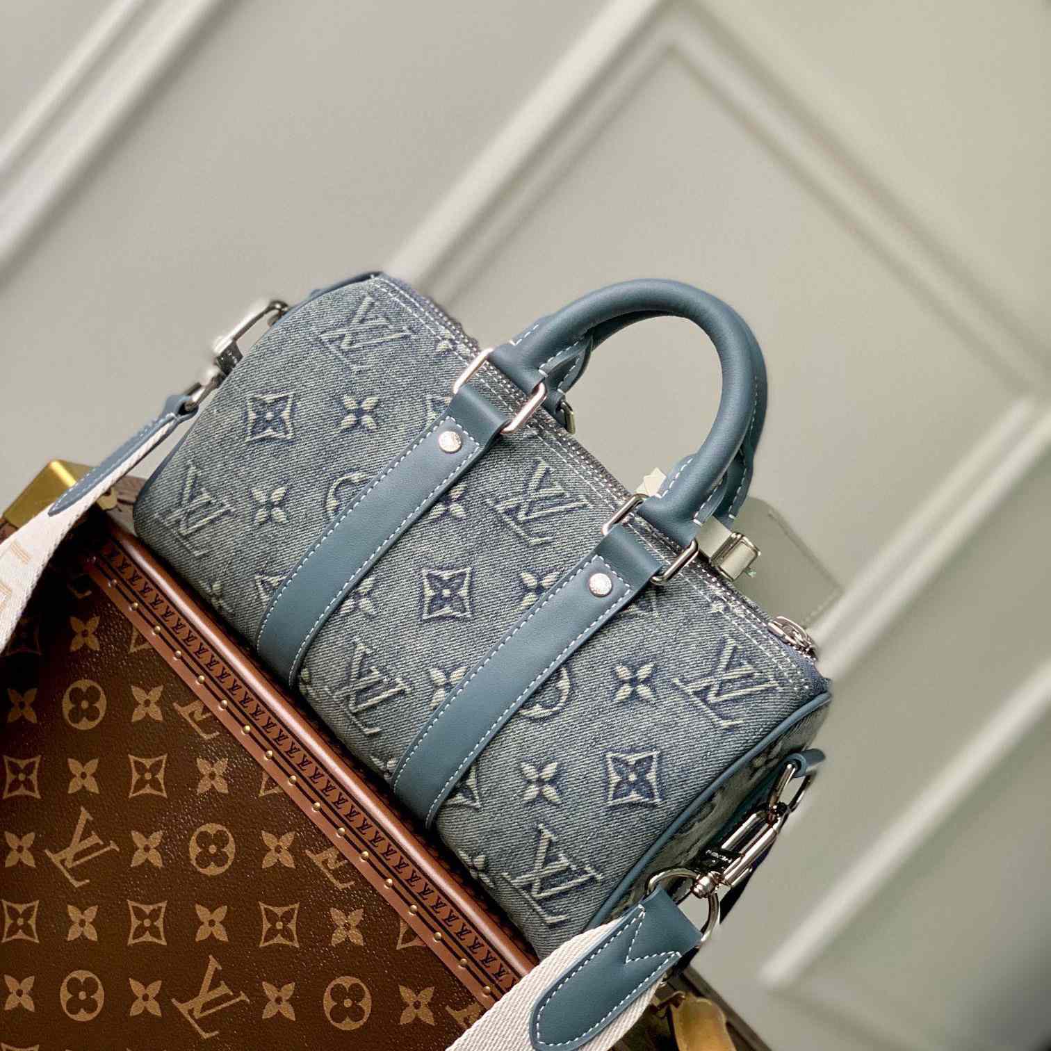 Louis Vuitton Keepall Bandoulière 25   M22762 - FashionPlug