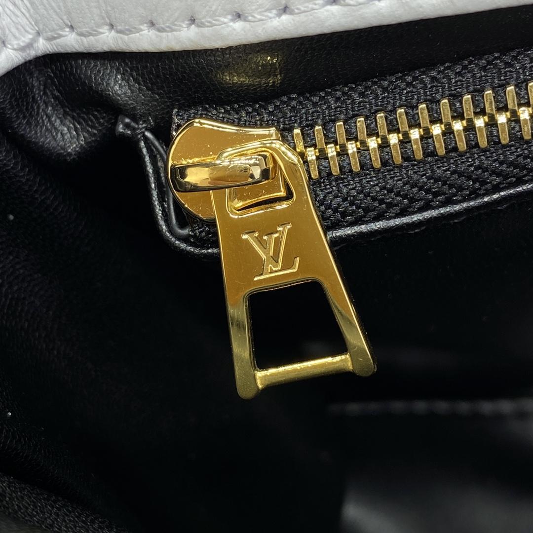 Louis Vuitton GO-14 MM   M22890 - FashionPlug