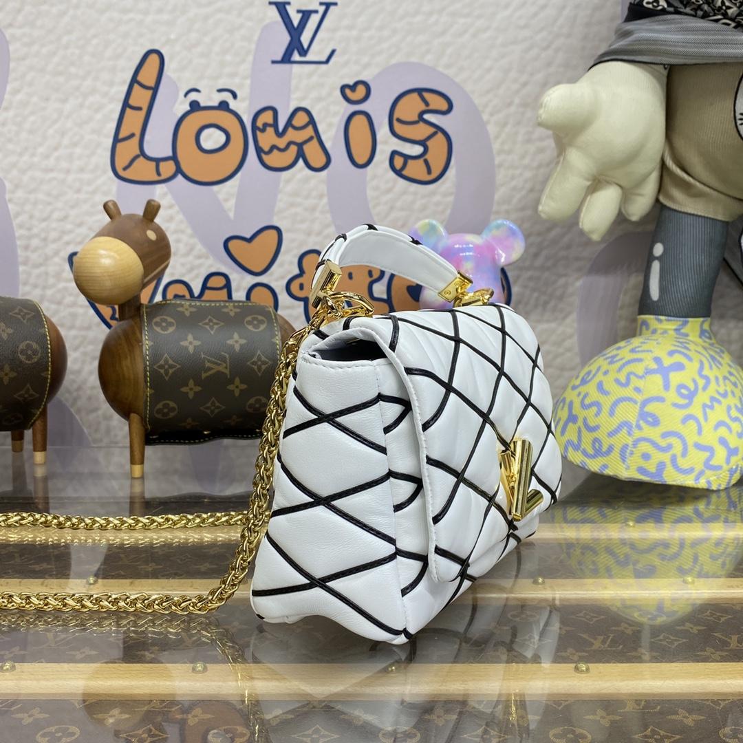 Louis Vuitton GO-14 MM   M22890 - FashionPlug