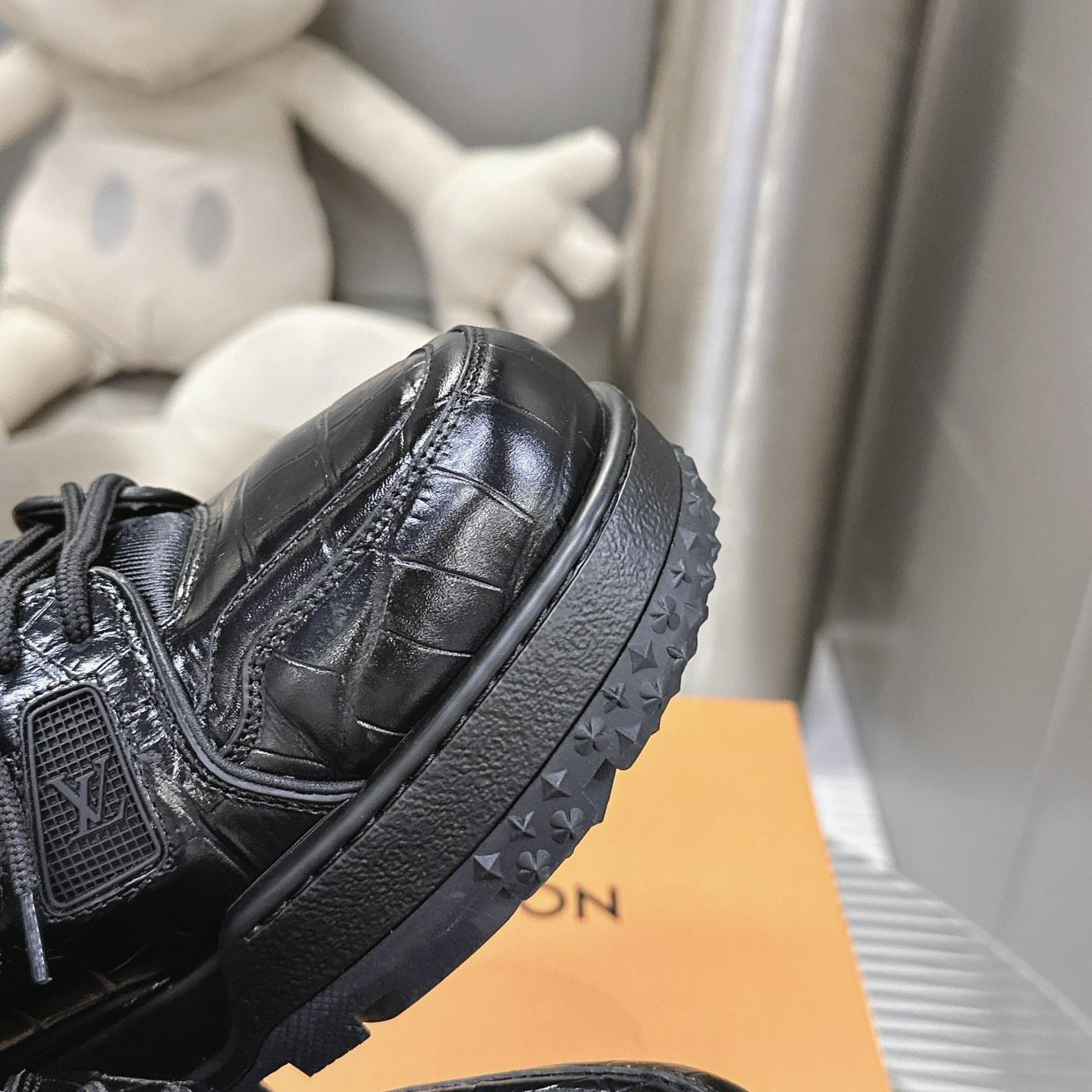 Louis Vuitton LV Trainer Maxi Sneaker   1ACN17 - FashionPlug