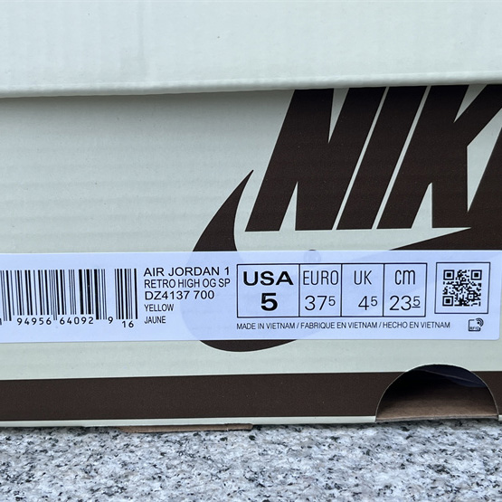 Travis Scott x Air Jordan 1 Low “Canary”  Sneaker   DZ4137-700 - FashionPlug