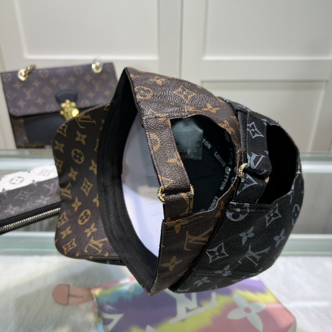 Louis Vuitton Monogram Cap - FashionPlug
