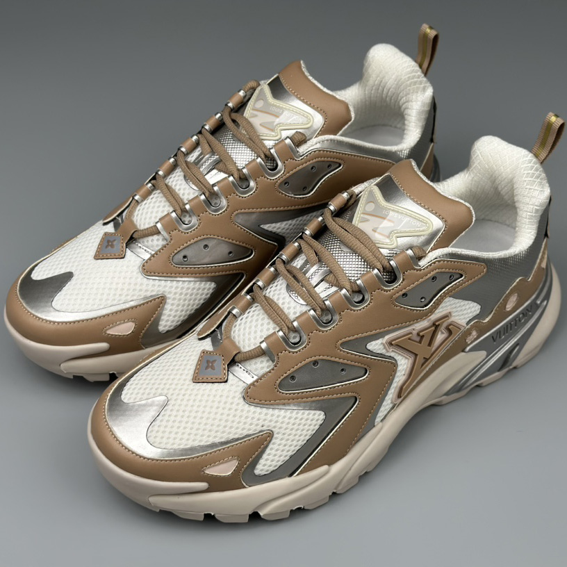Louis Vuitton Runner Tatic Sneaker(Upon UK Size)     - FashionPlug