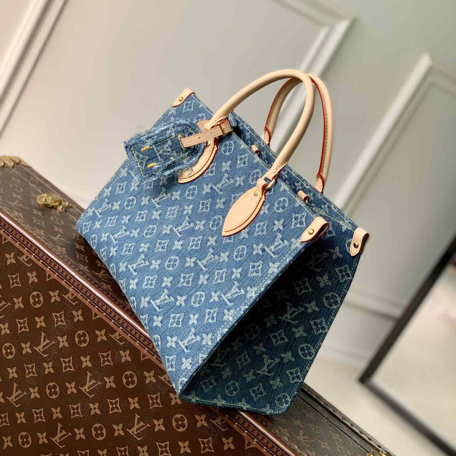 Louis Vuitton OnTheGo MM   M46871 - FashionPlug