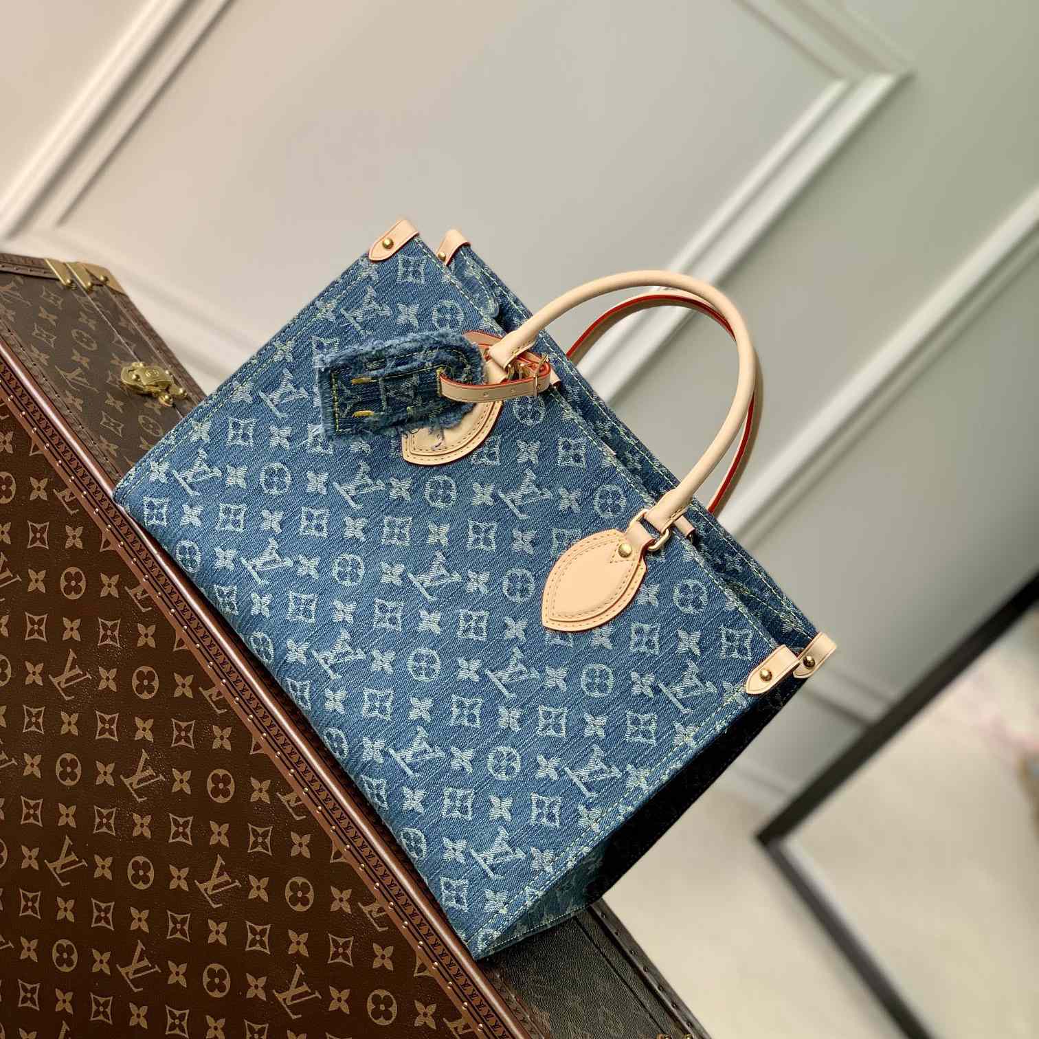 Louis Vuitton OnTheGo MM   M46871 - FashionPlug
