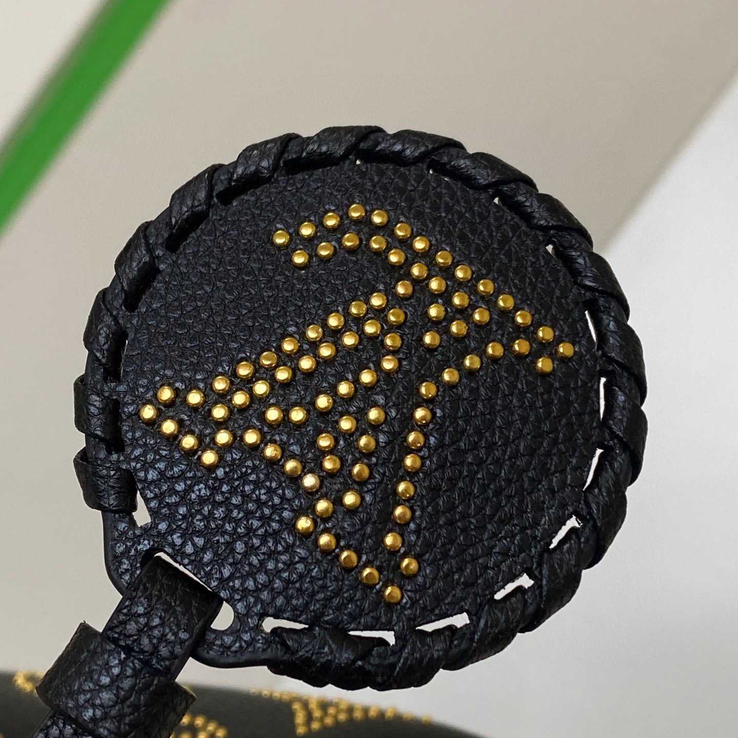 Louis Vuitton Blossom PM  M23393 - FashionPlug