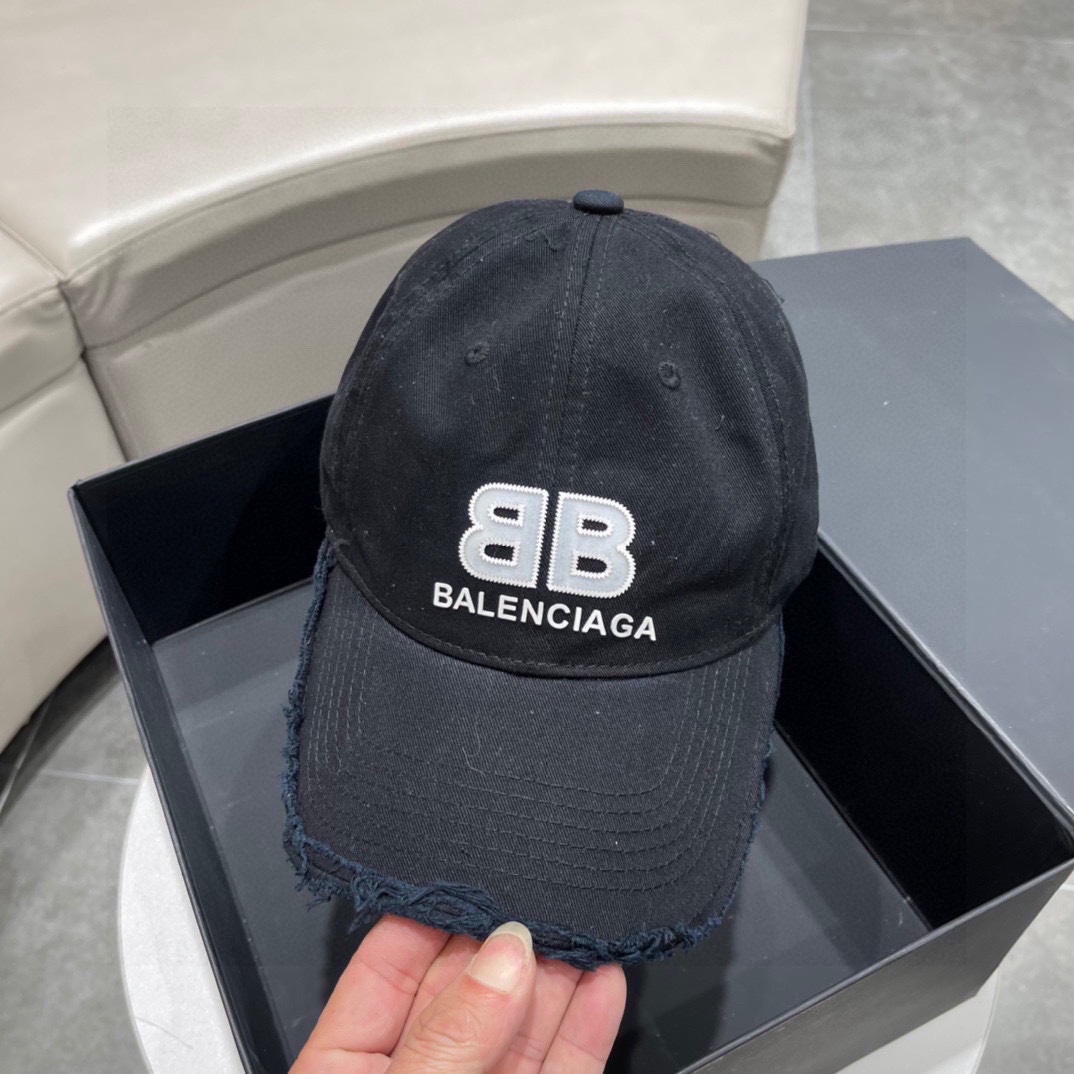 Balenciaga Cap - FashionPlug