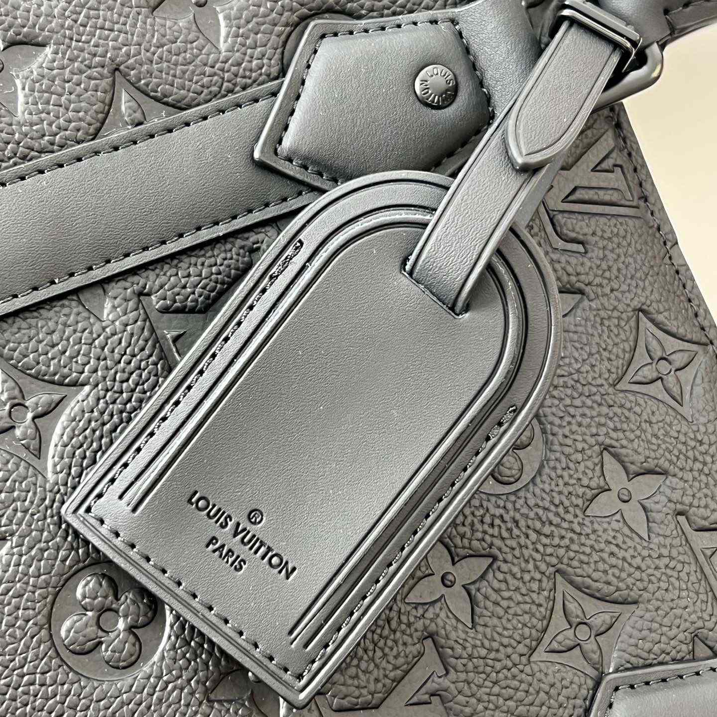 Louis Vuitton Sac Plat NV   M21866 - FashionPlug