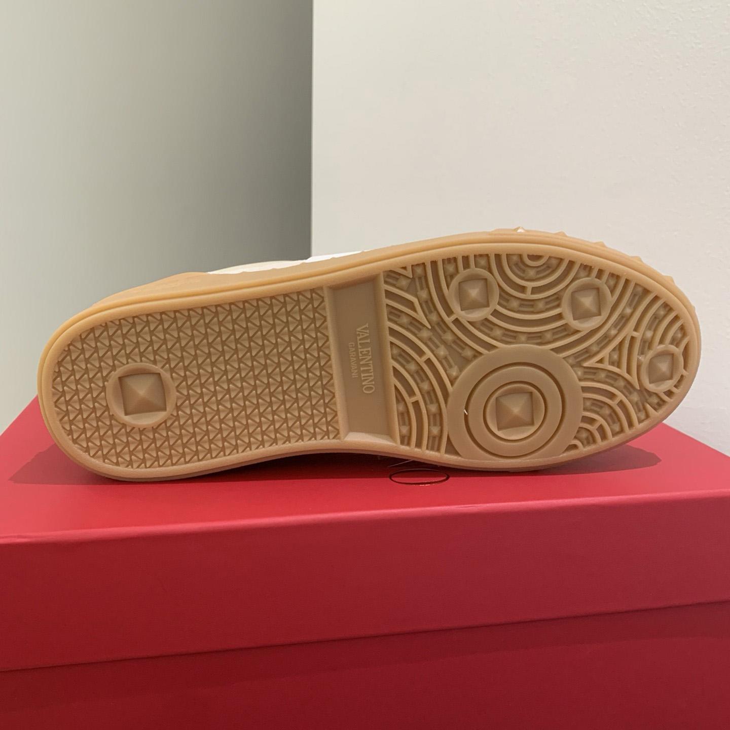 Valenti Garavani Upvillage Lace-up Sneakers - FashionPlug