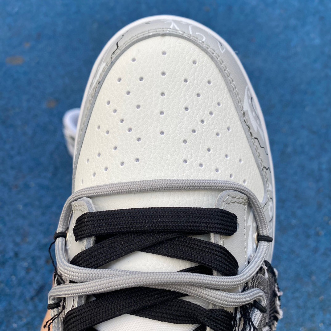Nike Dunk Low Sneaker   DJ6188-101 - FashionPlug