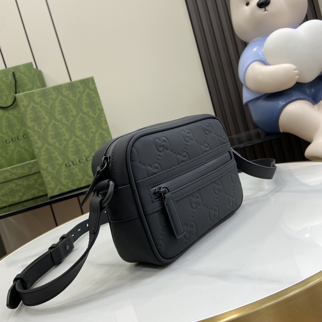 Gucci GG Rubber-effect Mini Shoulder Bag - FashionPlug