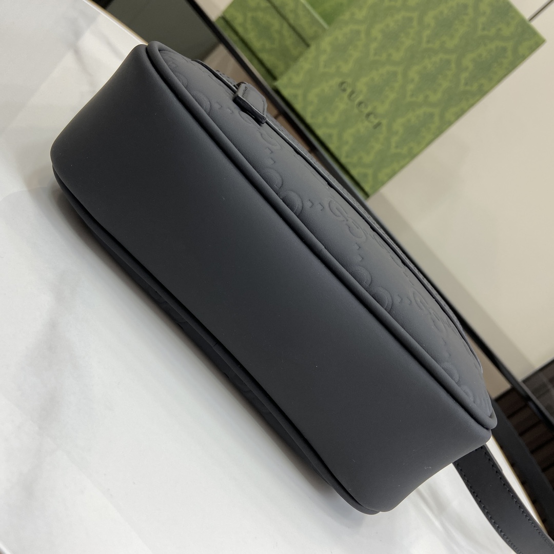 Gucci GG Rubber-effect Mini Shoulder Bag - FashionPlug