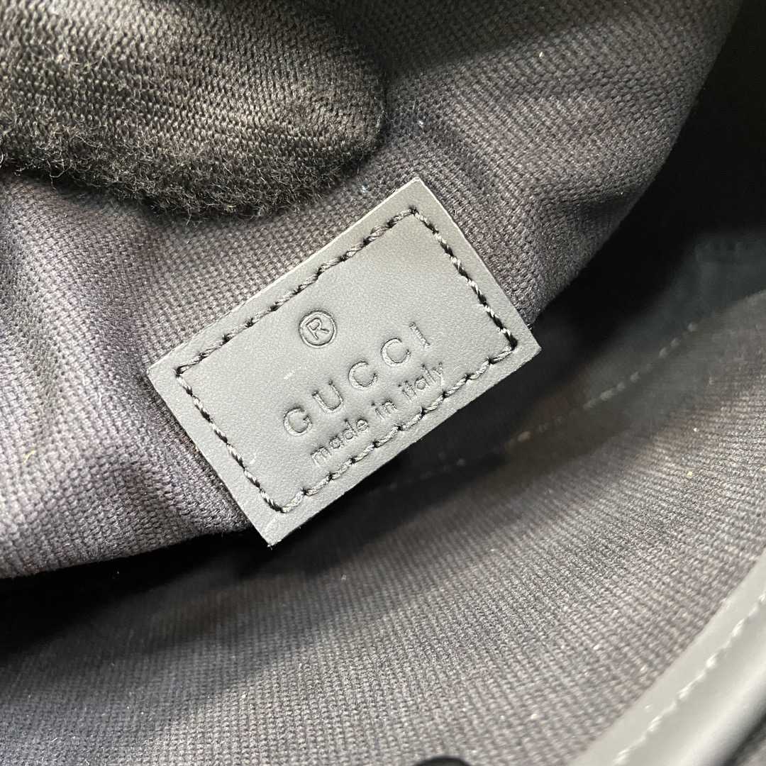 Gucci GG Rubber-effect Mini Shoulder Bag - FashionPlug