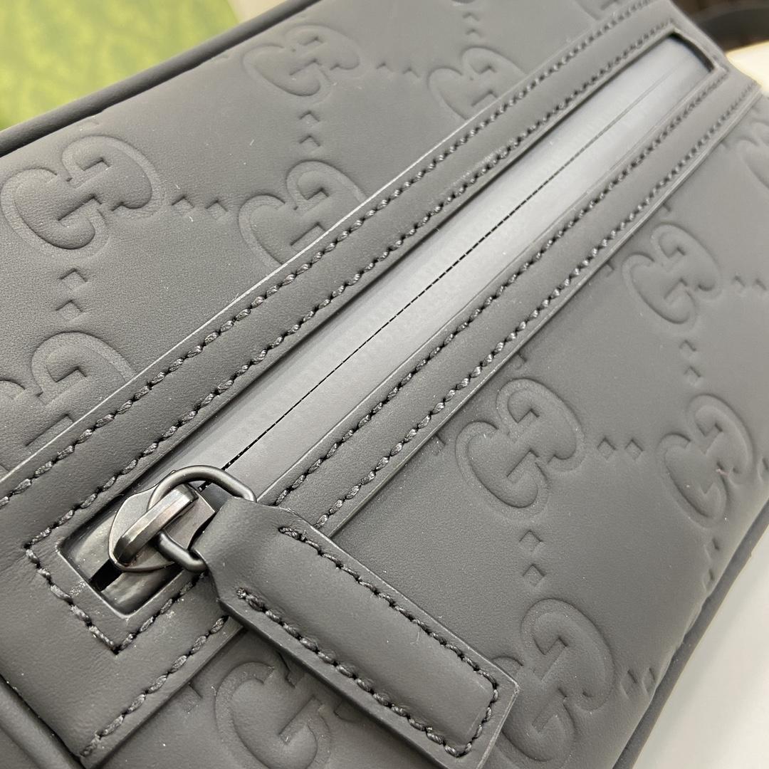 Gucci GG Rubber-effect Mini Shoulder Bag - FashionPlug