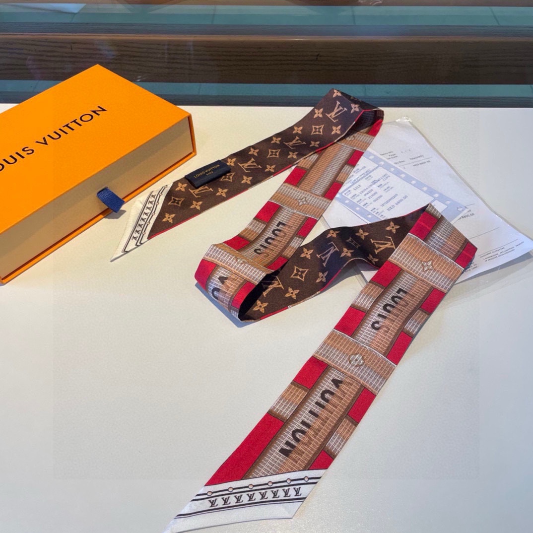 Louis Vuitton LV Details BB Bandeau   M78147 - FashionPlug