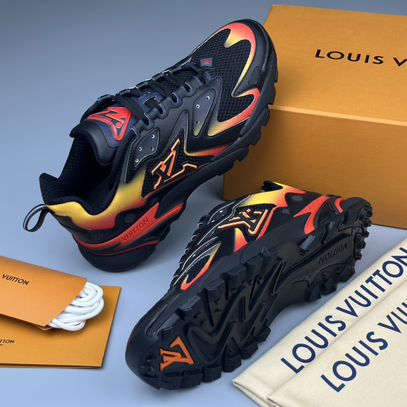 Louis Vuitton LV Runner Tatic Sneaker   (Upon UK Size)      1ABFQQ - FashionPlug