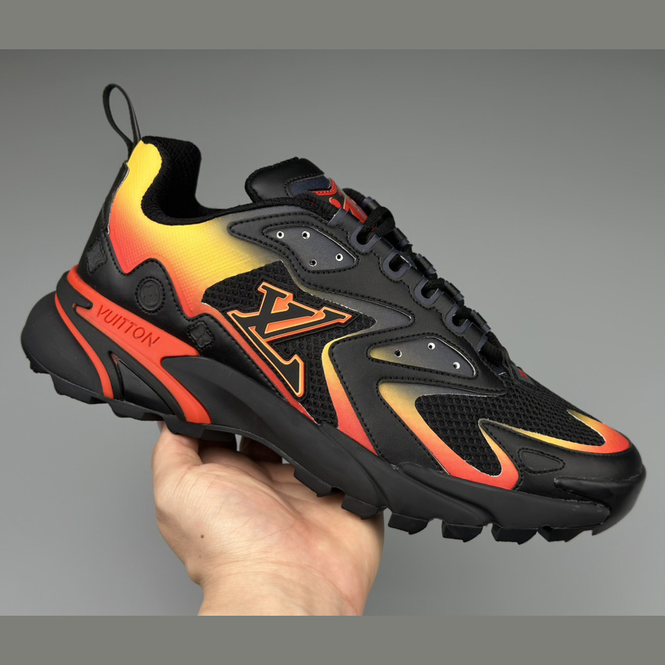 Louis Vuitton LV Runner Tatic Sneaker   (Upon UK Size)      1ABFQQ - FashionPlug