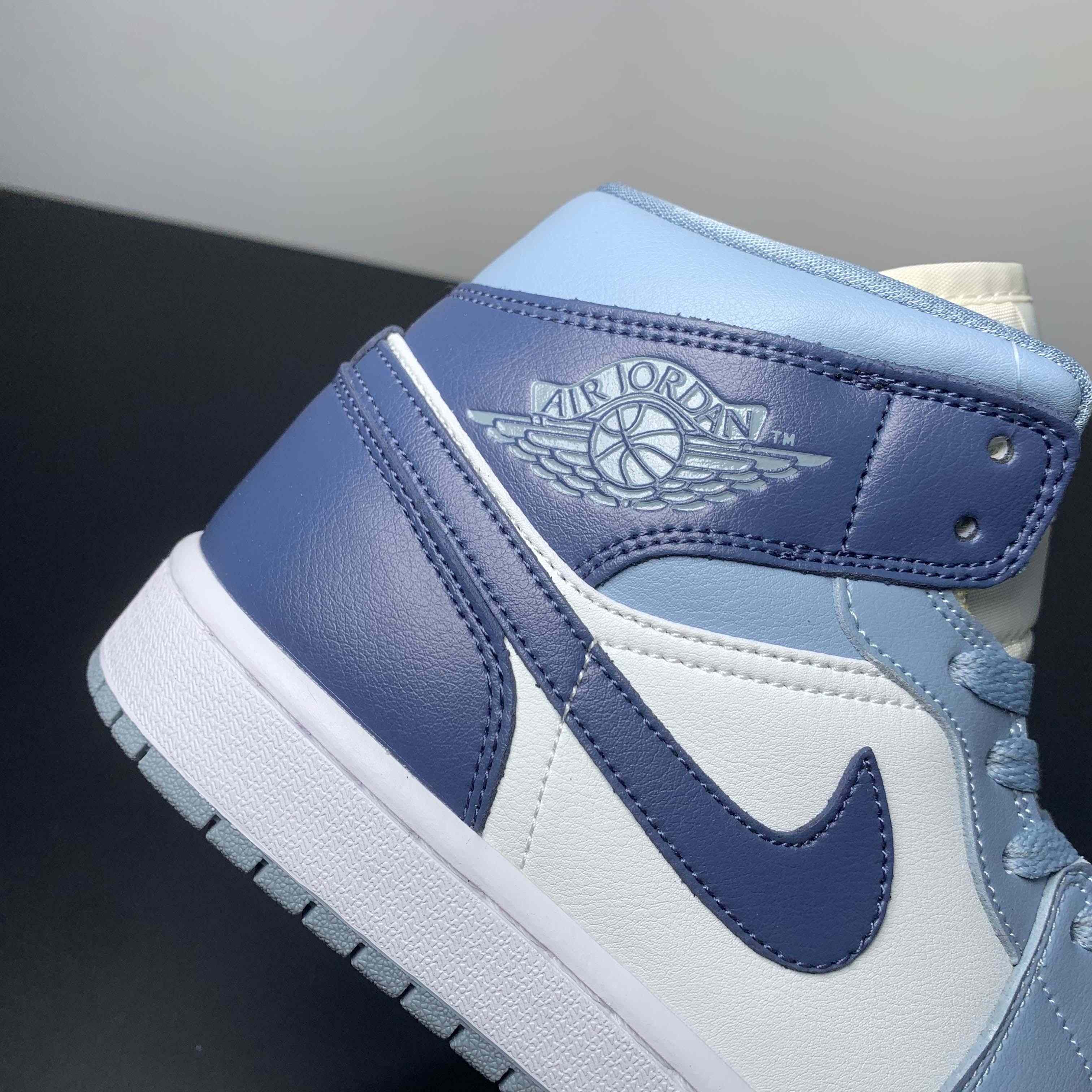 Air Jordan 1 Mid  Sneaker      BQ6472-140 - FashionPlug