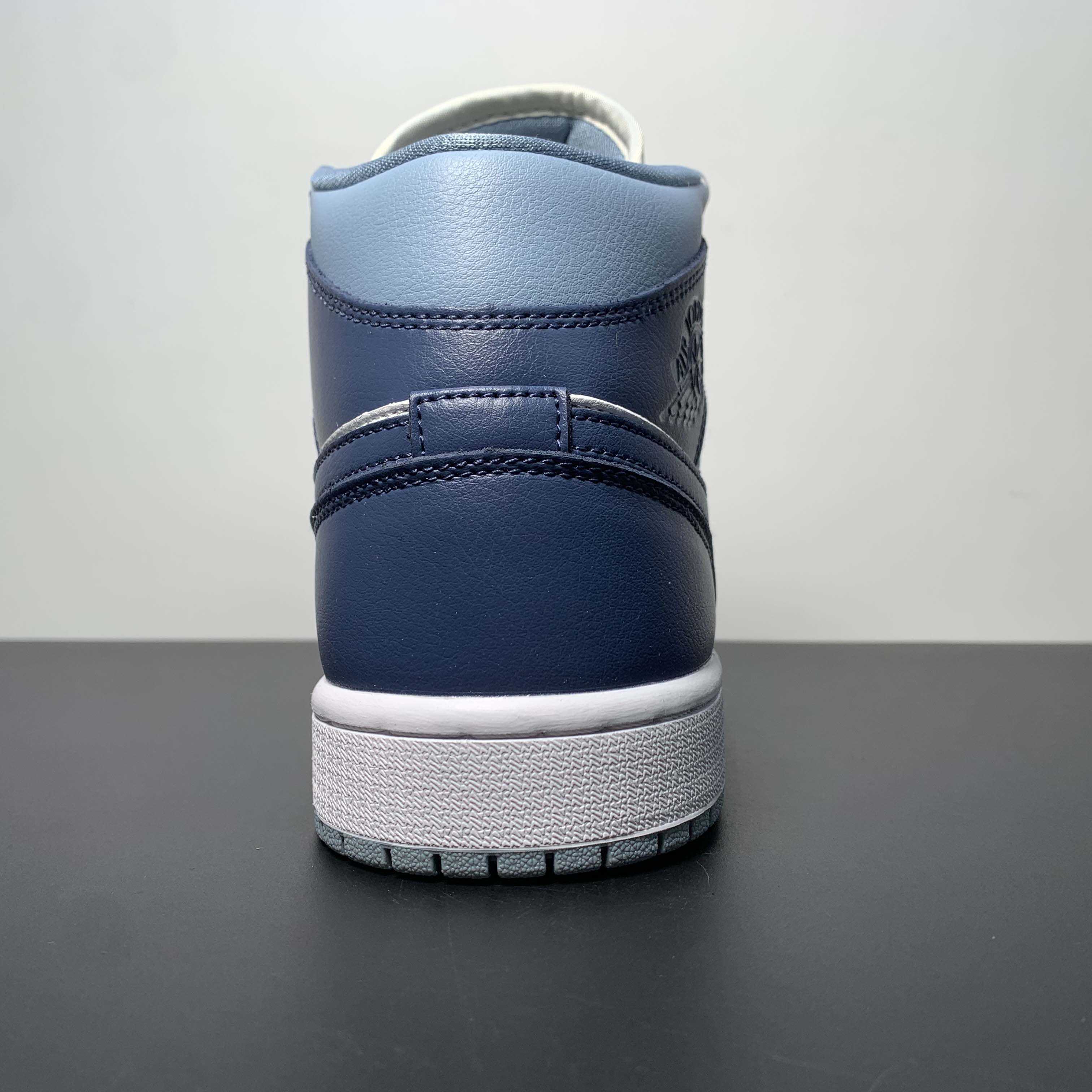 Air Jordan 1 Mid  Sneaker      BQ6472-140 - FashionPlug