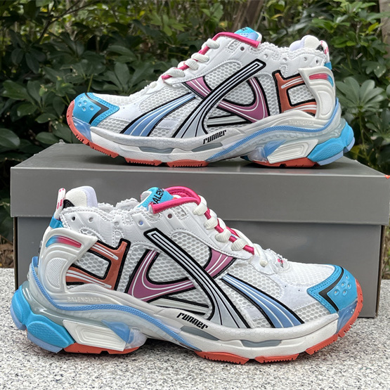 Balenciaga Runner Sneaker  - FashionPlug