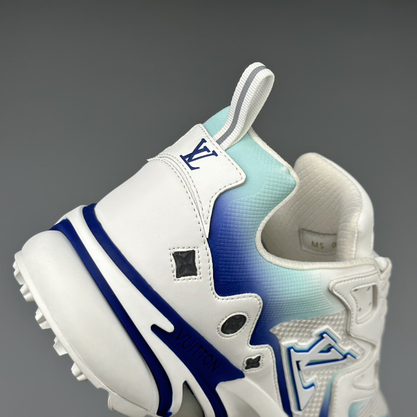 Louis Vuitton Runner Tatic Sneaker(Upon UK Size)     - FashionPlug