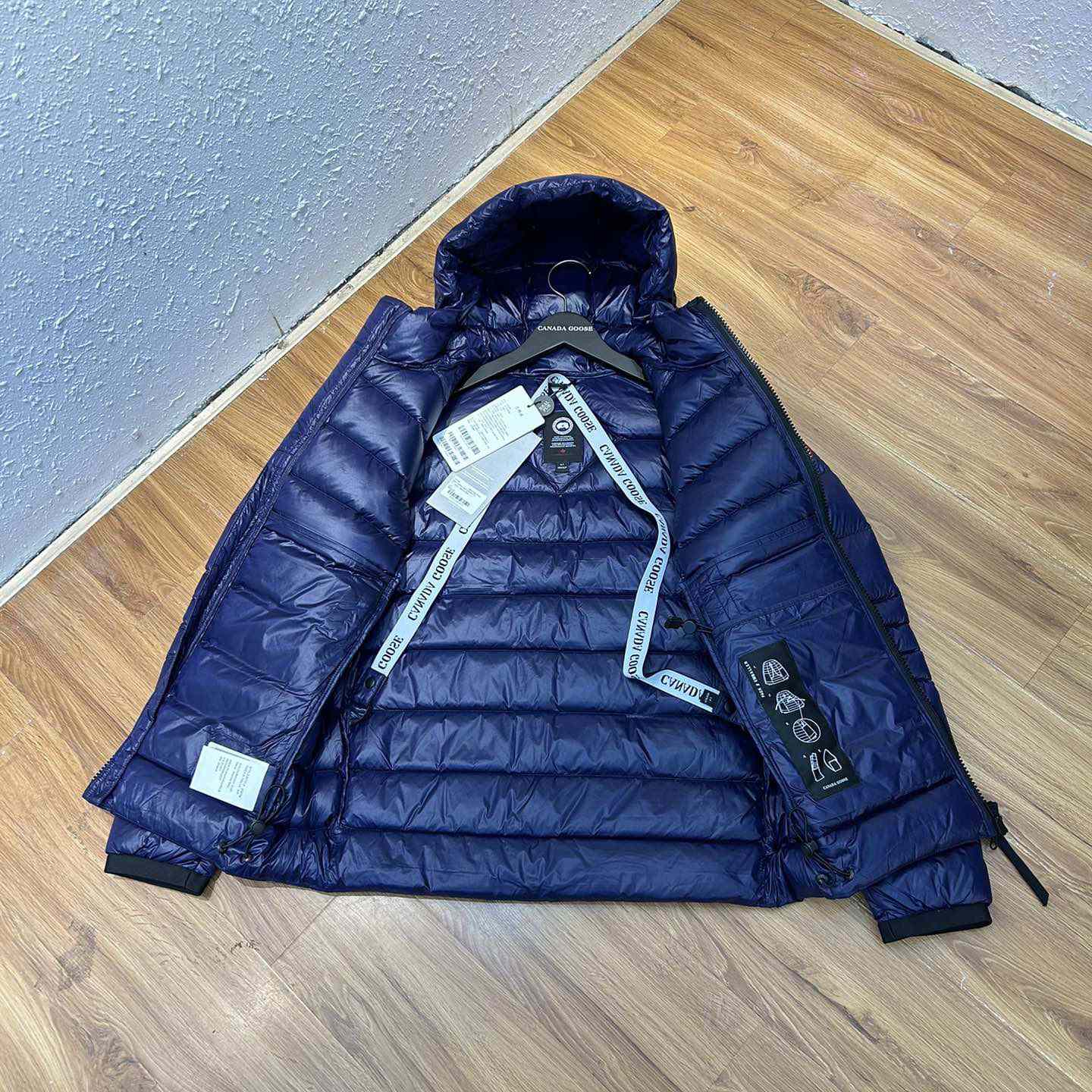 Canada Goose Crofton Hooded Jacket - FashionPlug
