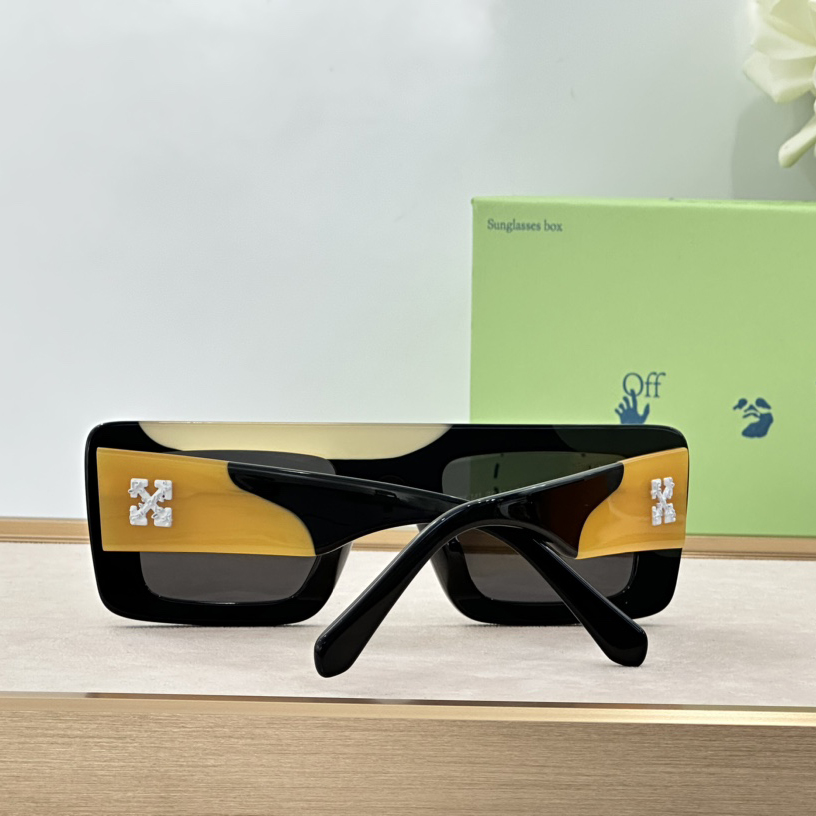Off White Seattle Sunglasses     OER1069 - FashionPlug