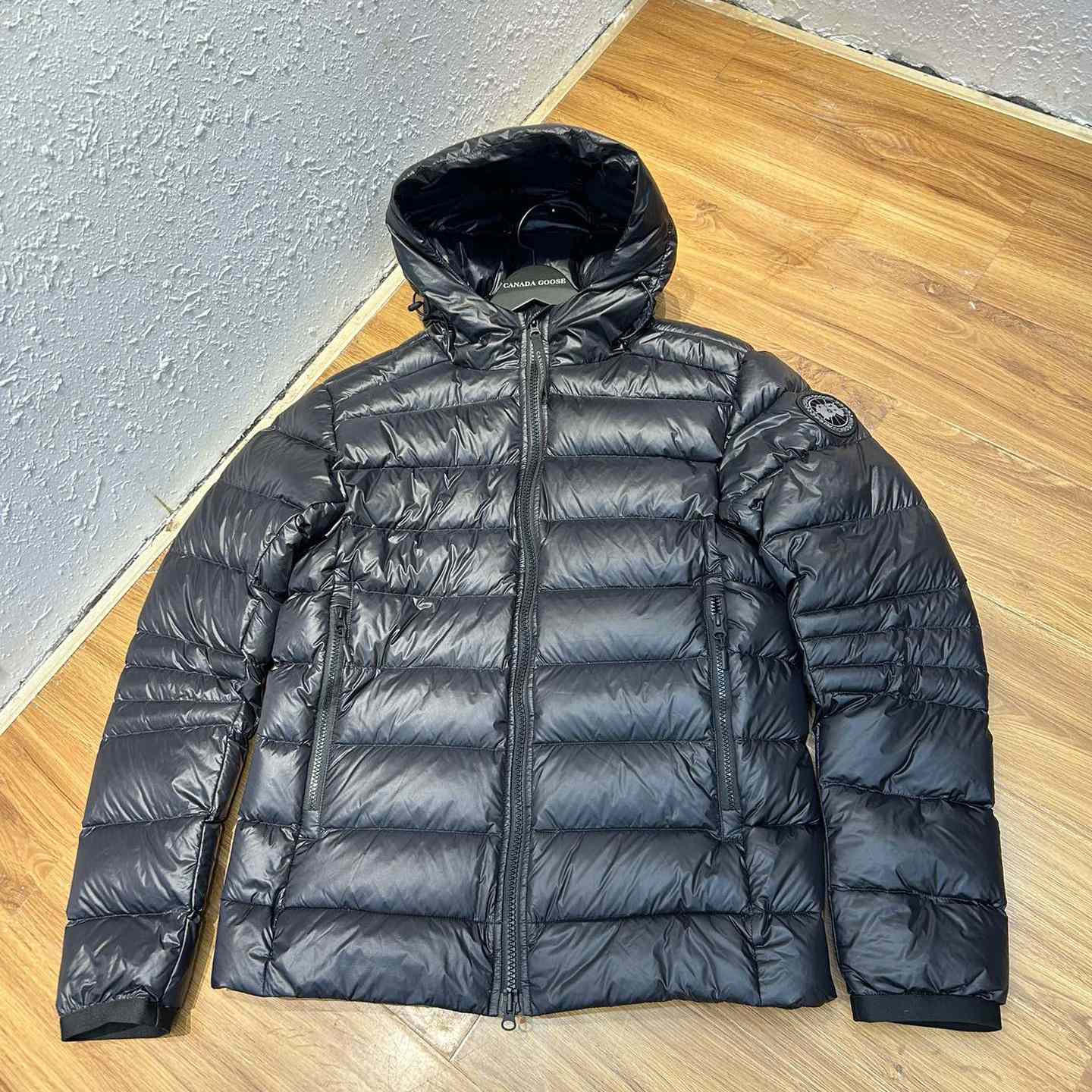 Canada Goose Logo-patch Padded Jacket - FashionPlug