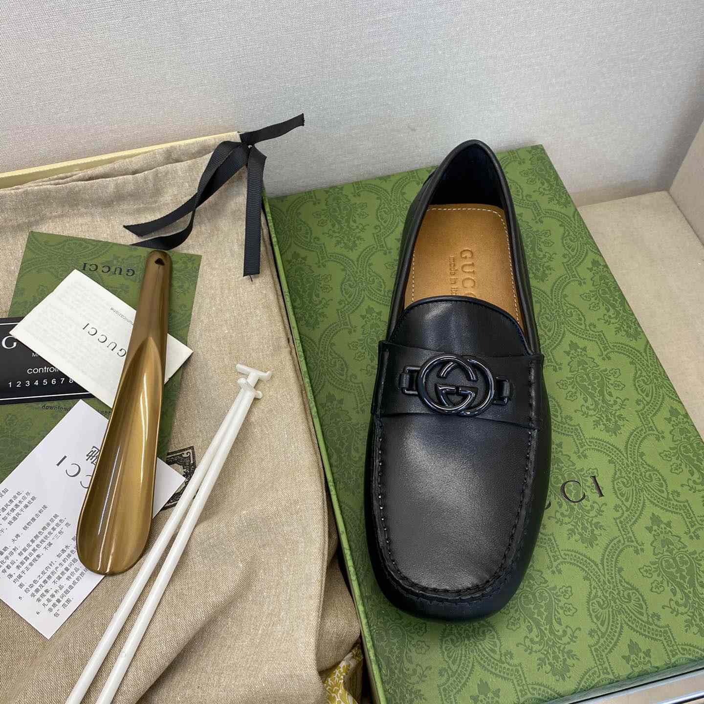 Gucci Ayrton GG Logo Driving Shoe - FashionPlug
