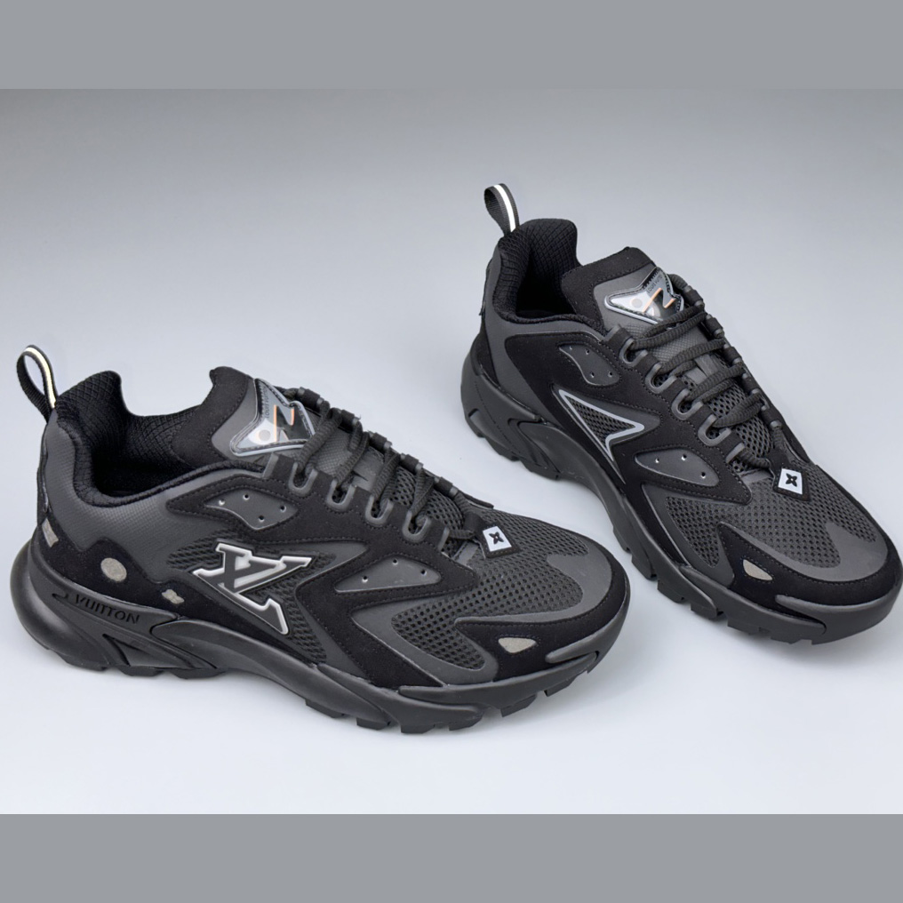 Louis Vuitton Runner Tatic Sneaker(Upon UK Size)    1A9UNT - FashionPlug