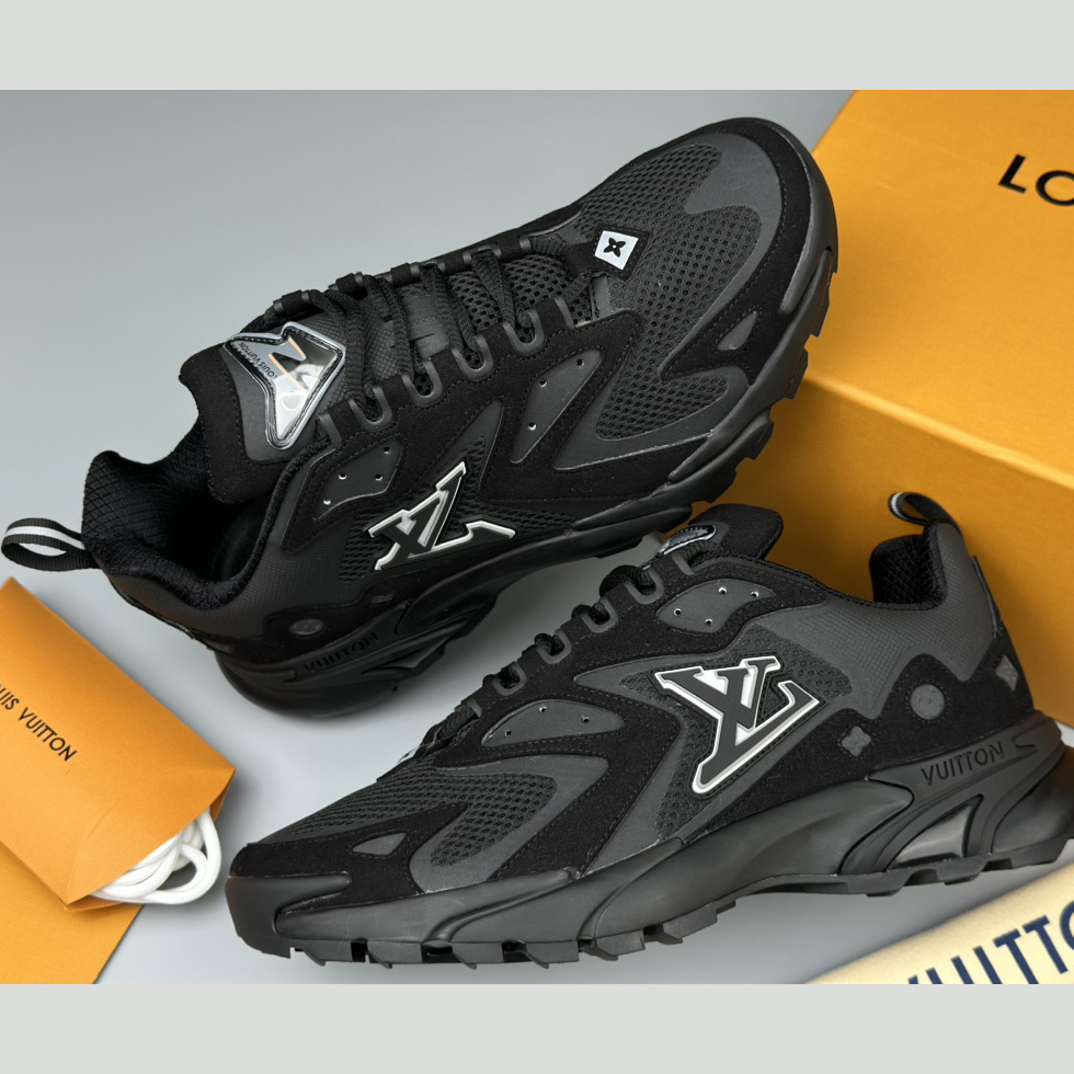 Louis Vuitton Runner Tatic Sneaker(Upon UK Size)    1A9UNT - FashionPlug