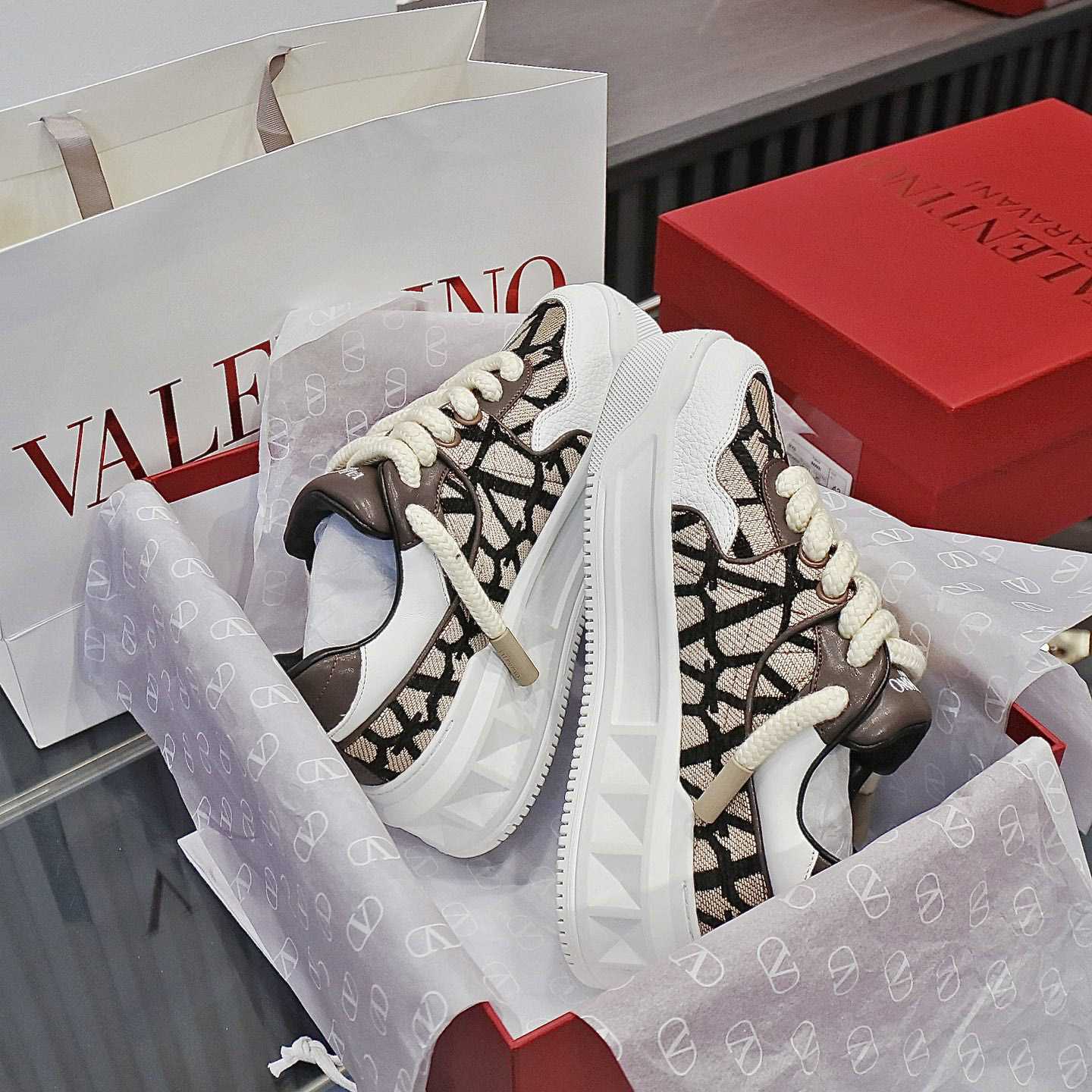 Valenti Garavani One Stud Jacquard Sneakers - FashionPlug