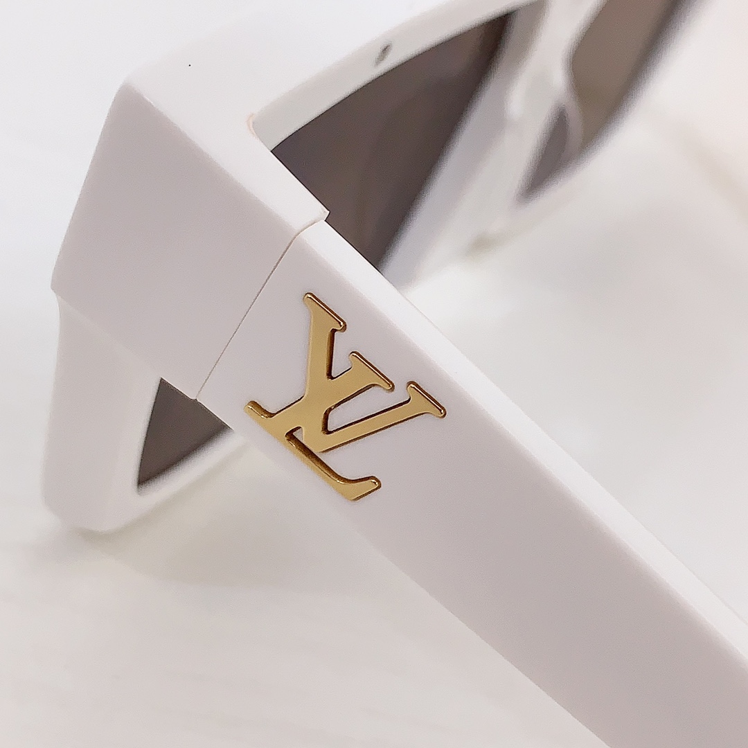 Louis Vuitton 1.1 Evidence Sunglasses   Z1503 - FashionPlug