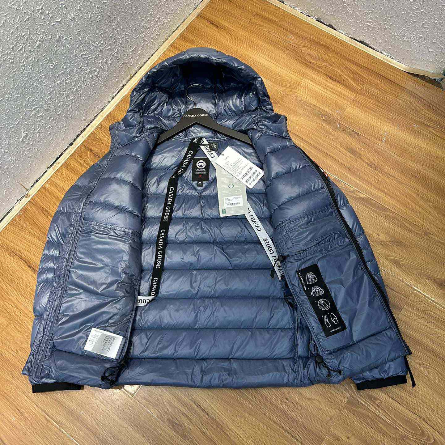 Canada Goose Crofton Hooded Jacket - FashionPlug