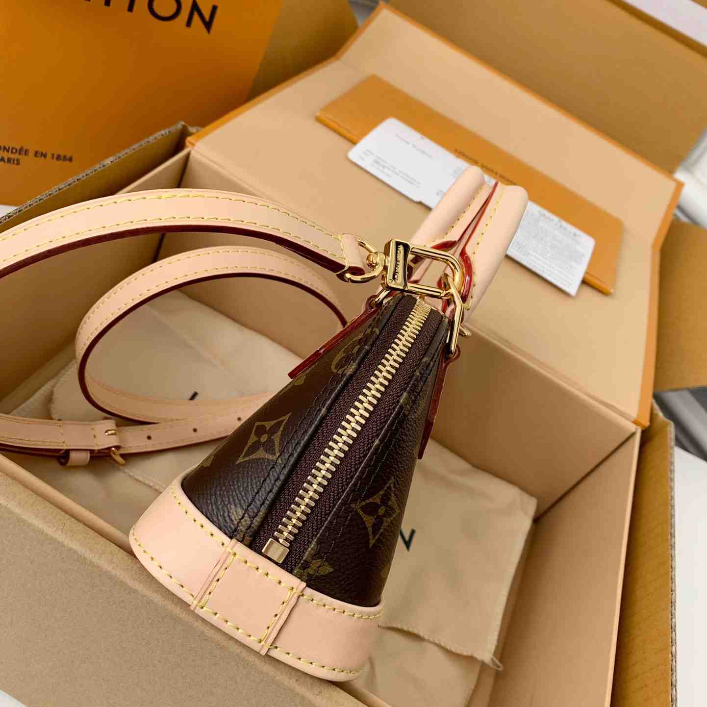 Louis Vuitton Nano Alma   M82717 - FashionPlug