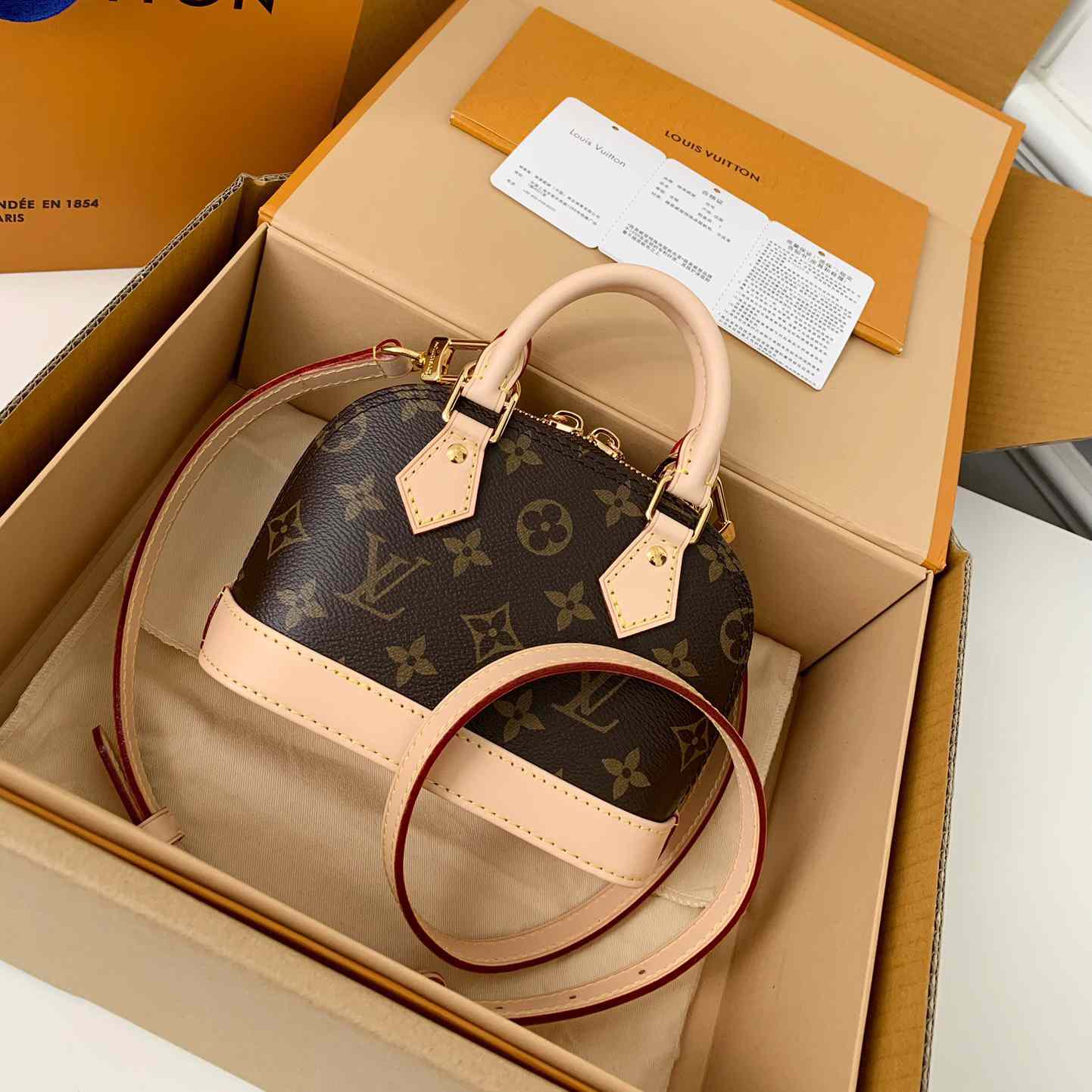 Louis Vuitton Nano Alma   M82717 - FashionPlug