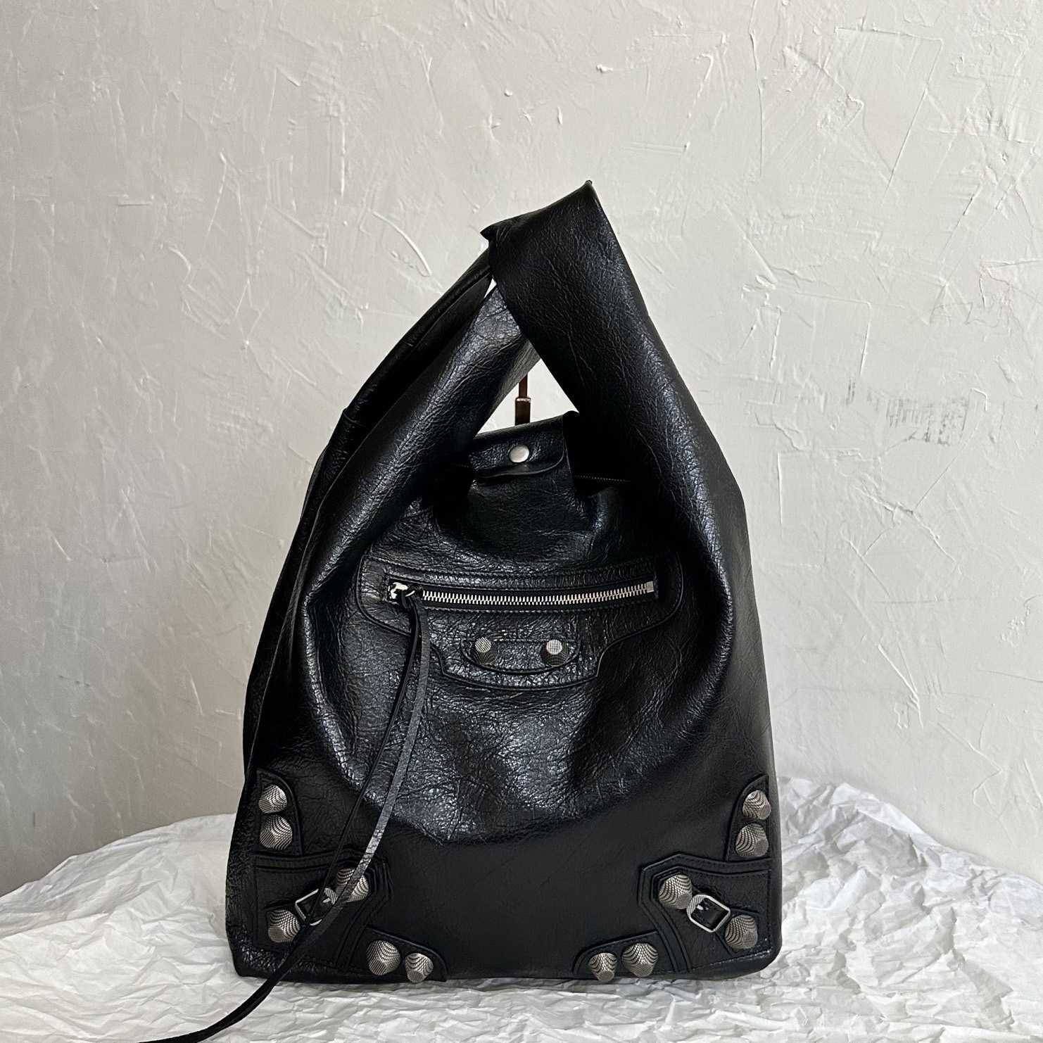 Balenciaga Men's Le Cagole Men Shopper Bag In Black - FashionPlug