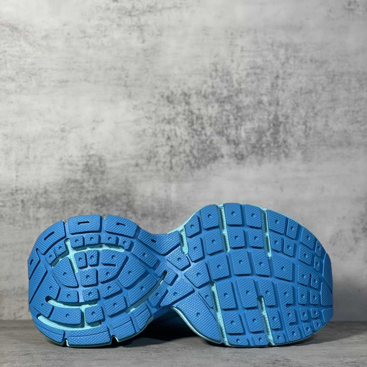 Balenciaga 3XL Sneaker In Blue - FashionPlug