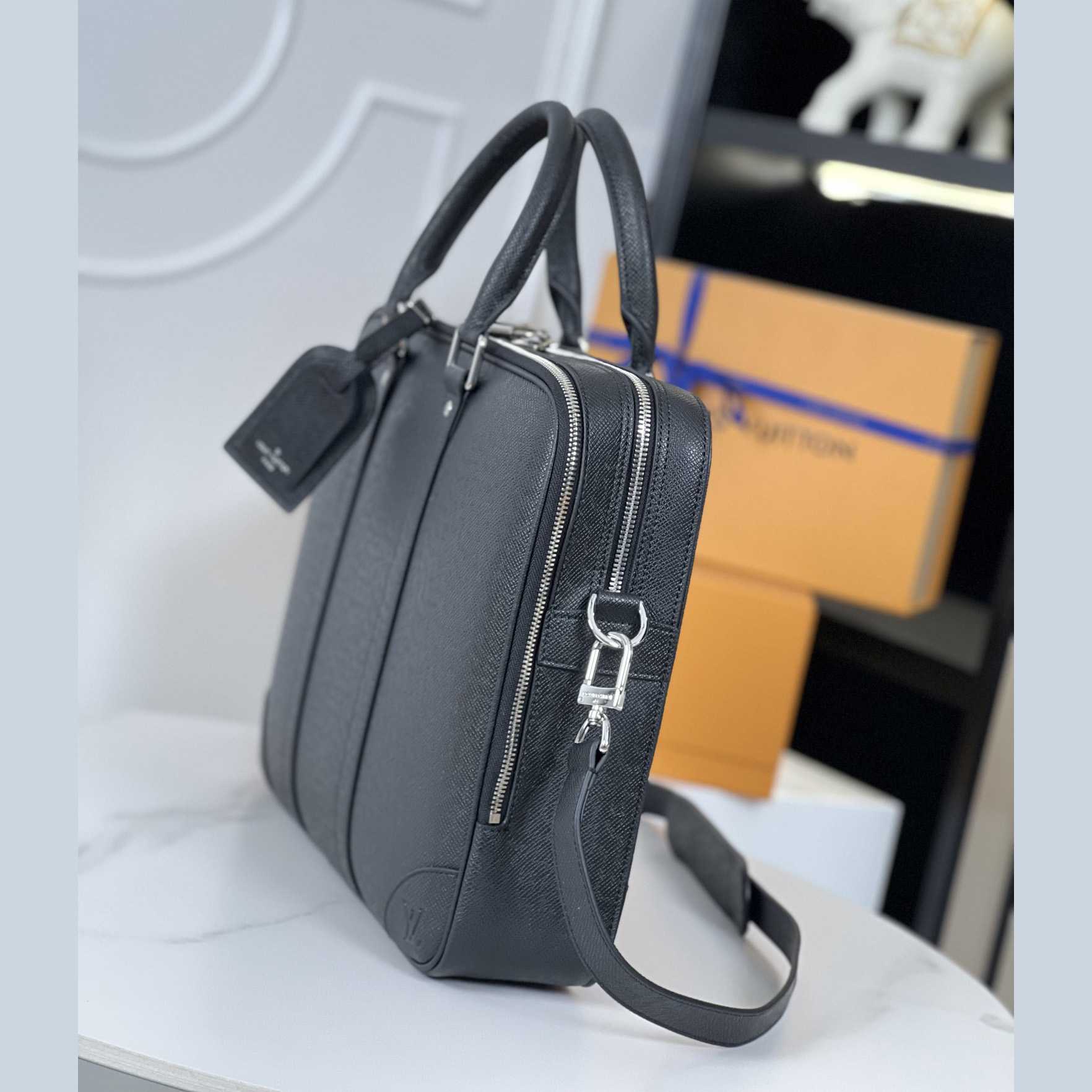 Louis Vuitton Porte Documents Voyage    M30967 - FashionPlug
