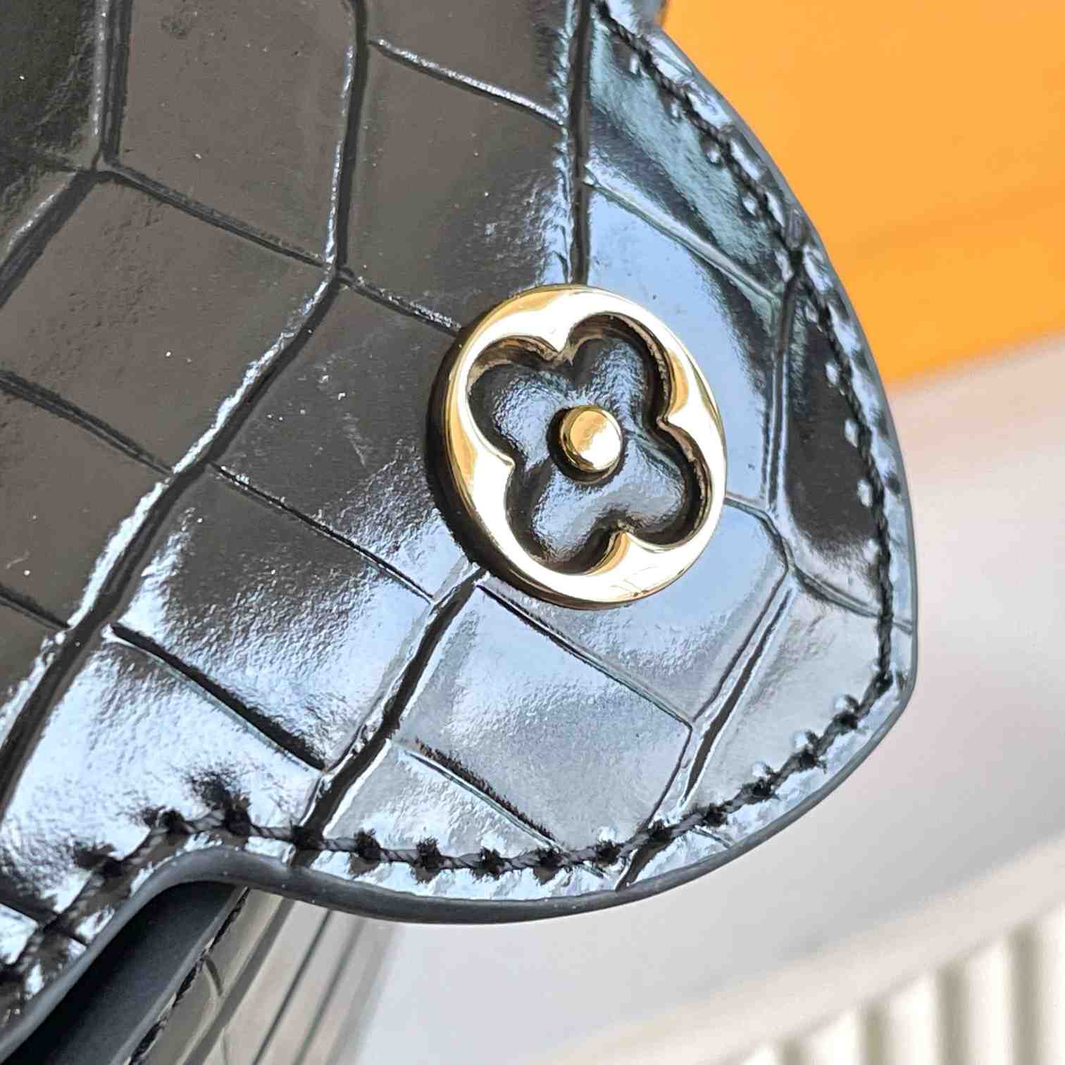 Louis Vuitton Capucines Mini     N93429 - FashionPlug
