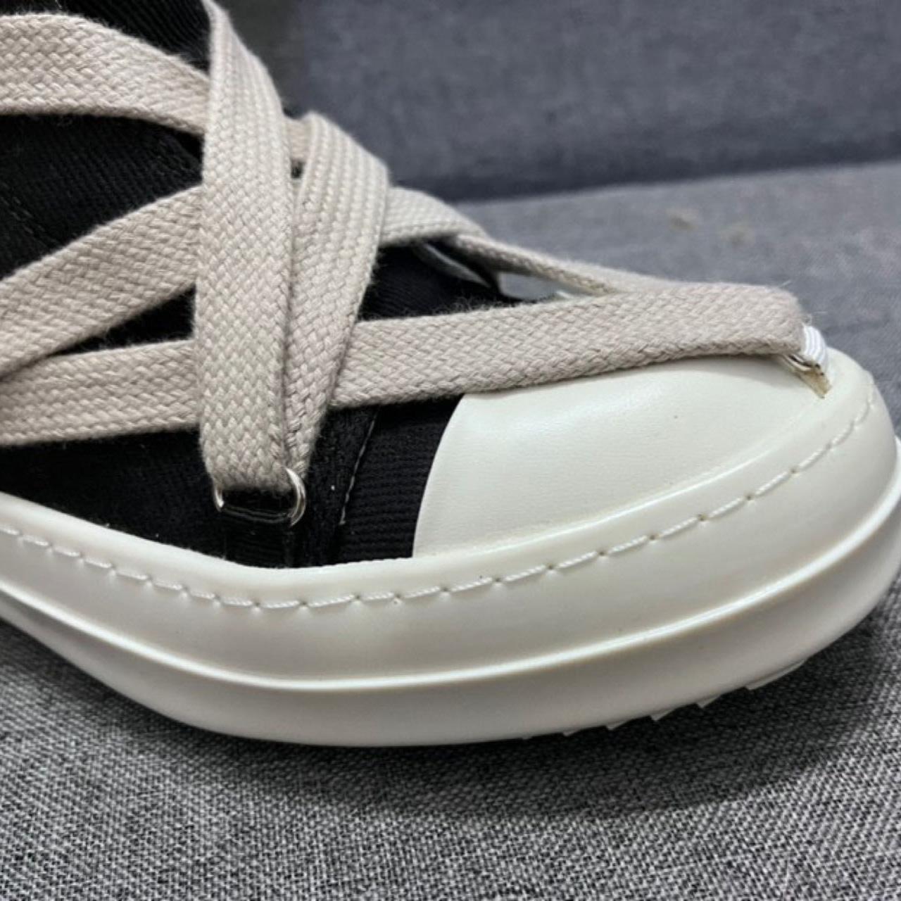 Rick Owens HEXA SNEAKS IN JUMBO LACE  - FashionPlug