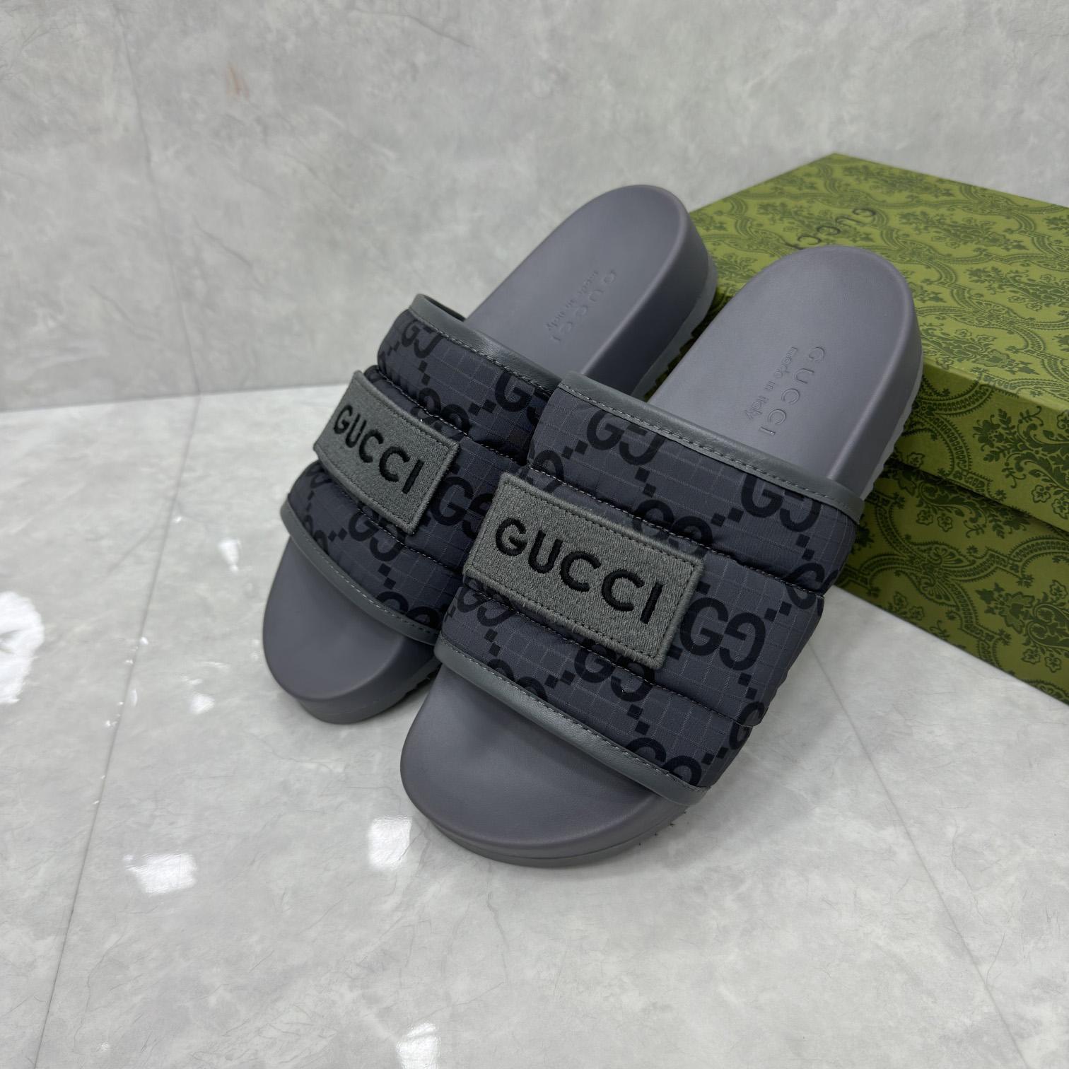Gucci GG Slide Sandal - FashionPlug