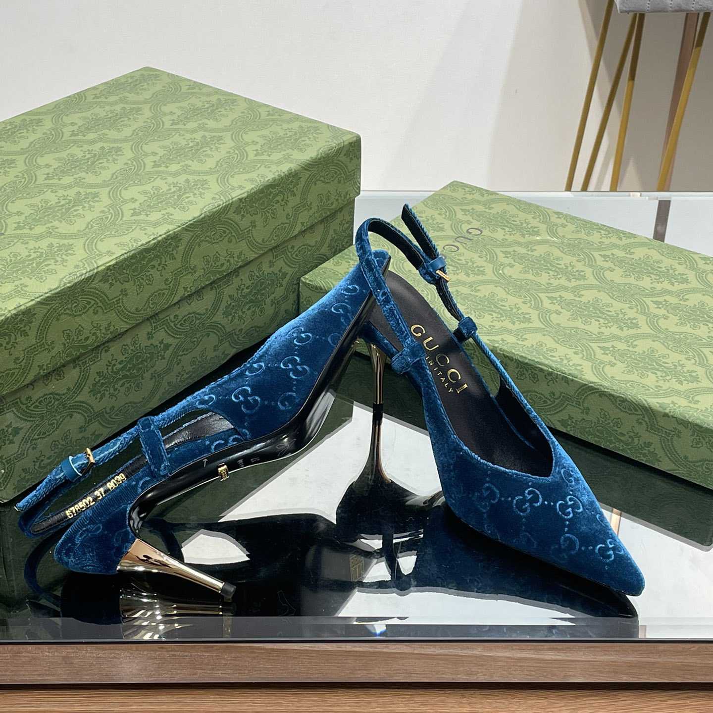 Gucci Women's GG Slingback Pump - FashionPlug