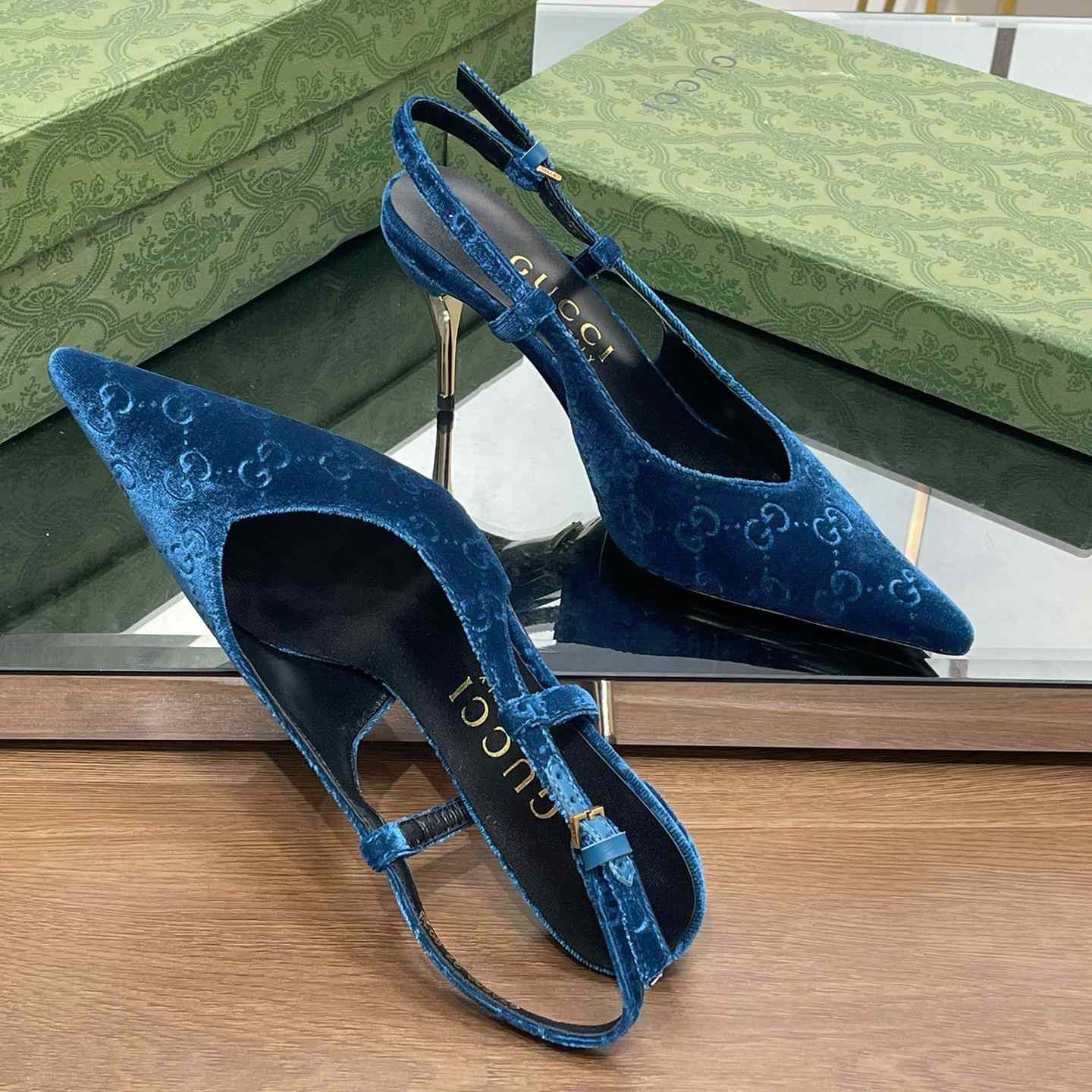 Gucci Women's GG Slingback Pump - FashionPlug