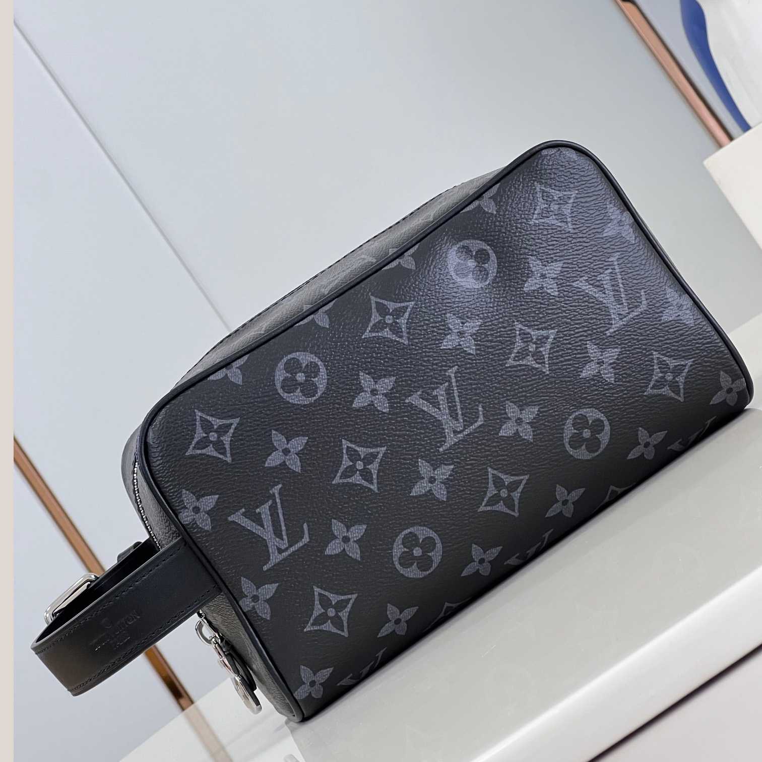 Louis Vuitton Locker Dopp Kit   M83113 - FashionPlug