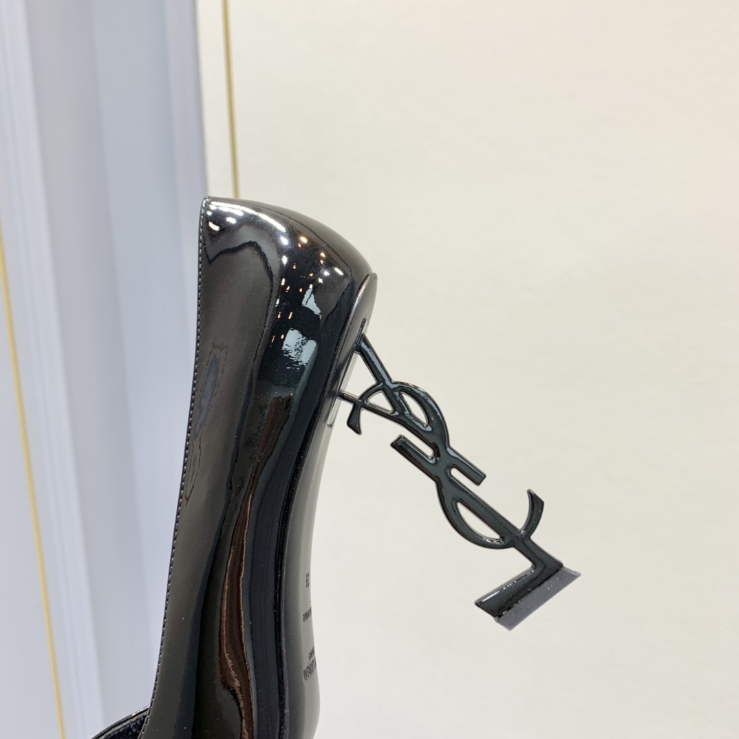 Saint Laurent Logo-heel Leather Pumps - FashionPlug